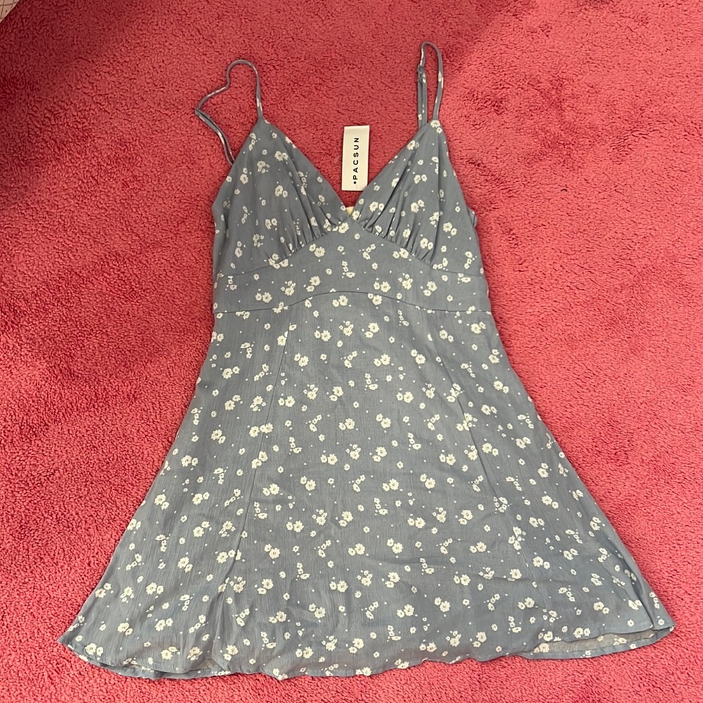 NWT LA Hearts babydoll dress purple with white flower in size Medium